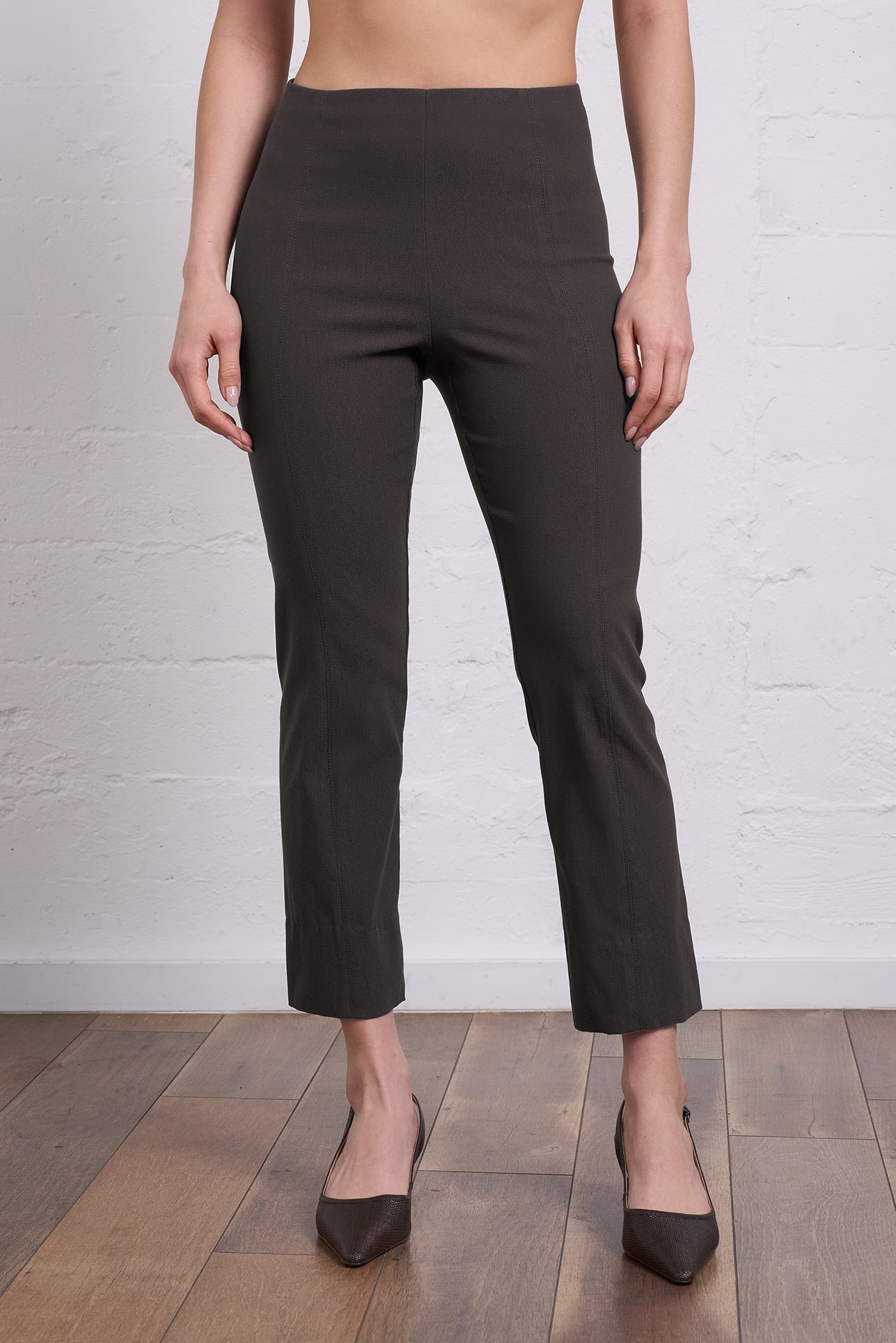 Cropped Magic Pant