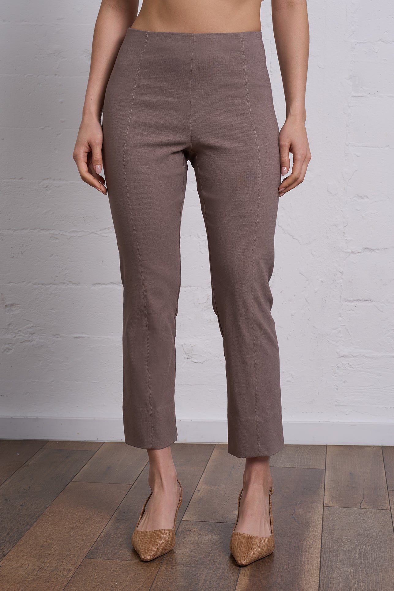 Cropped Magic Pant