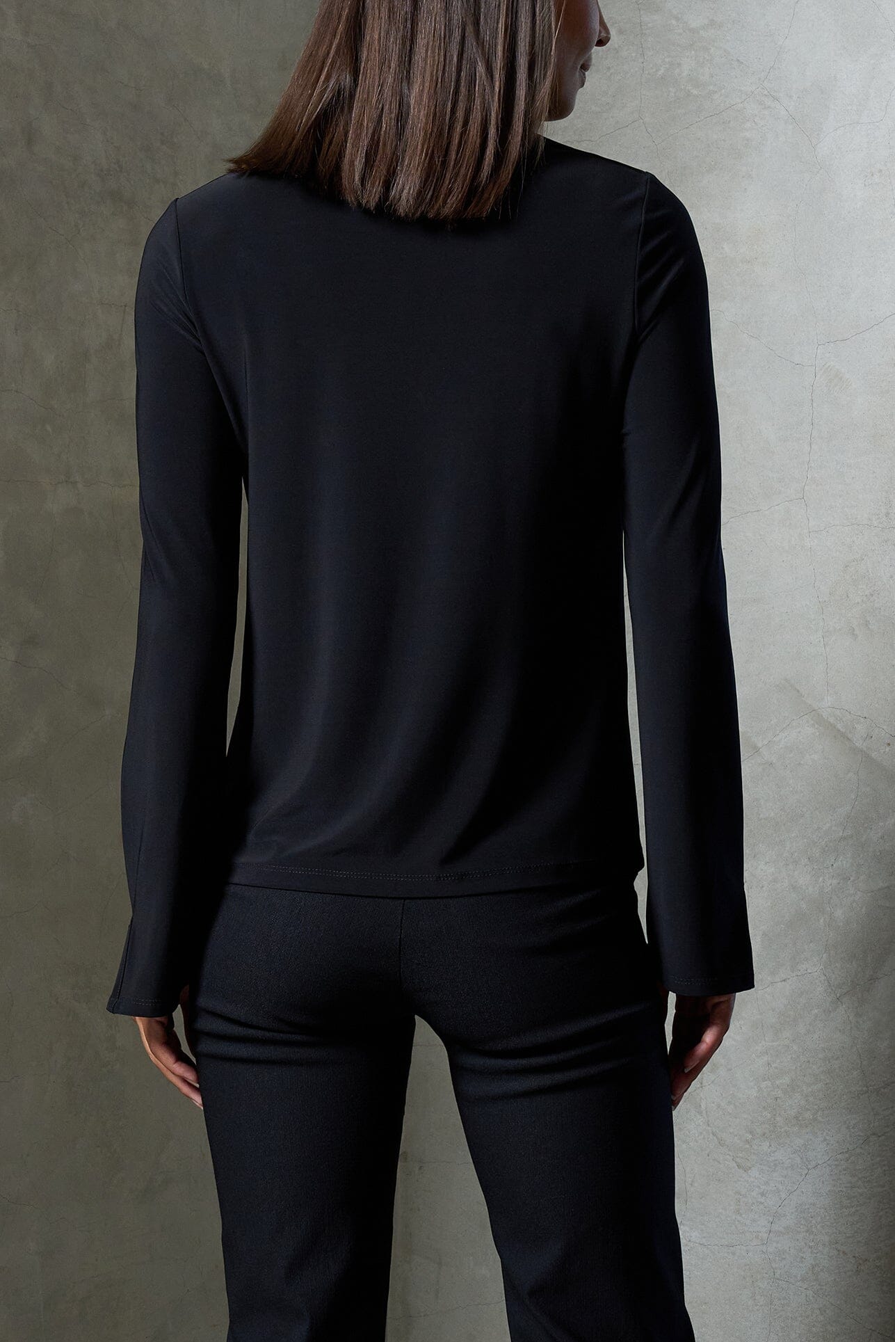 Tops - Essential Long Sleeve V-Neck