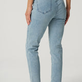Slim Stretch Jean in Light Wash