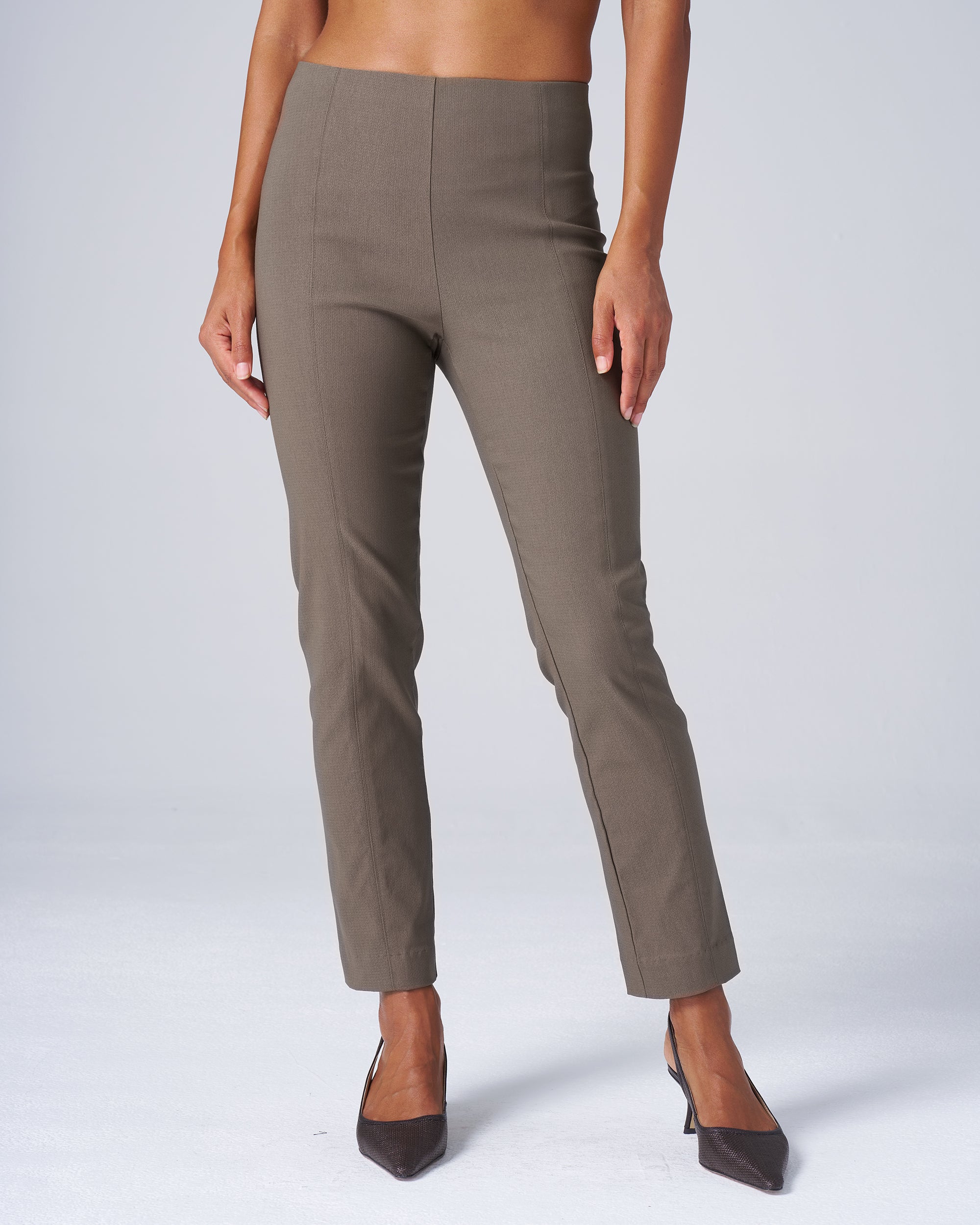 Slim Ankle Magic Pant