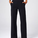 Signature Stretch Wilshire Pant in Black