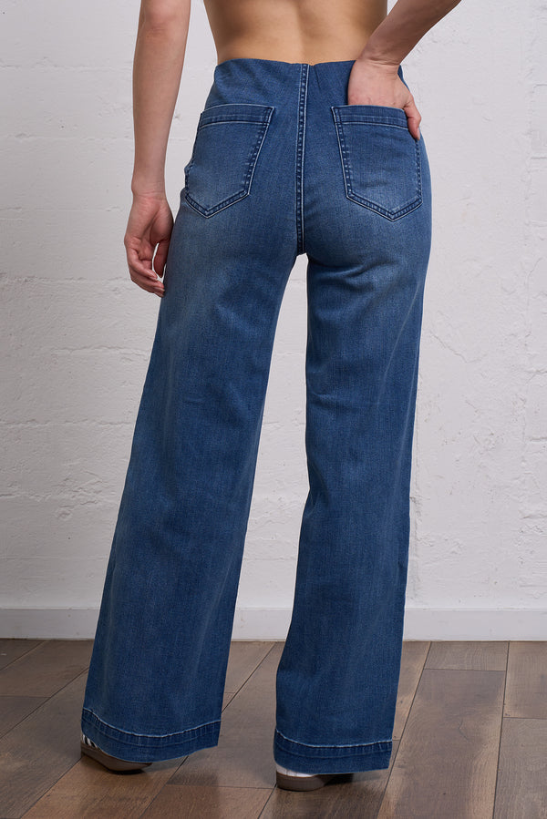 Wide Leg Stretch Jean