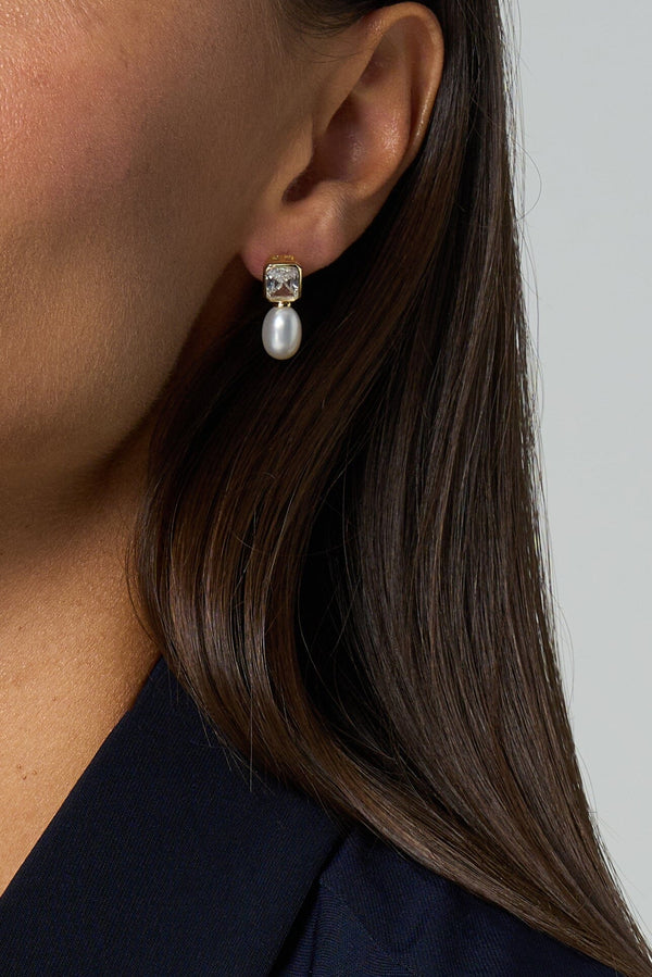Jewelry - Pearl Drop Earring