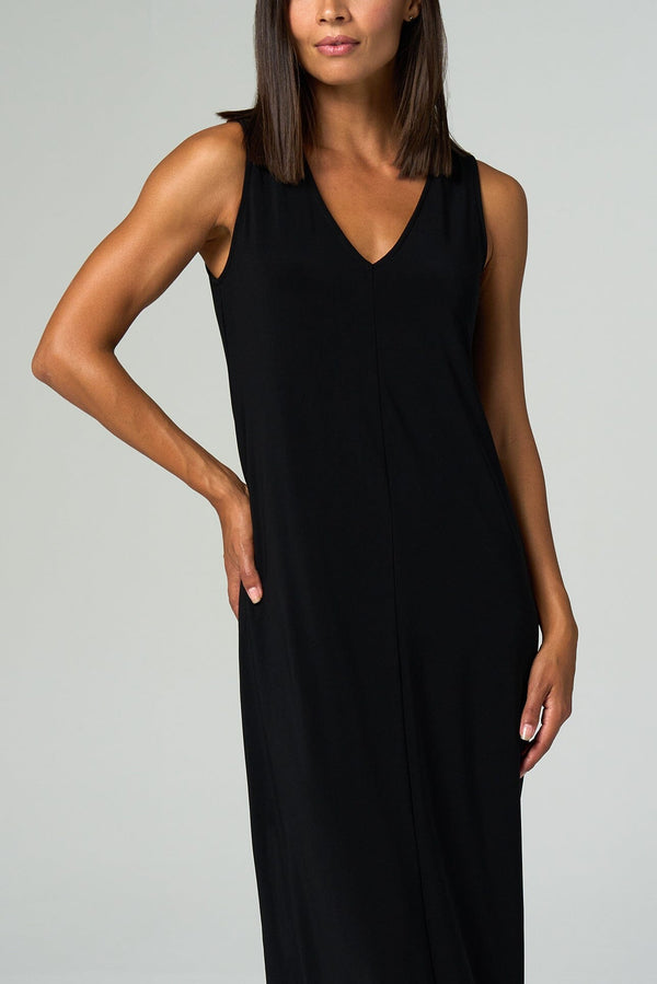 Dresses/Skirts - Essential V-Neck Dress